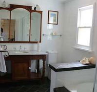 Maison de May Boutique Bed ampbreakfast - Redcliffe Tourism