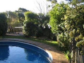 Milton Bed And Breakfast - Redcliffe Tourism 1