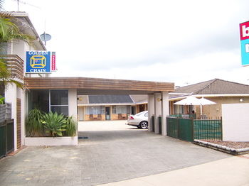 Beach Motel Woolgoolga - Redcliffe Tourism 1
