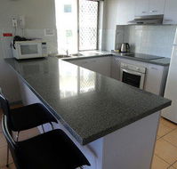 Paradis Pacifique Apartments - Redcliffe Tourism