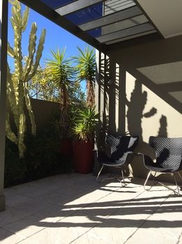 Chaucer Palms Boutique Bed & Breakfast - Redcliffe Tourism 1