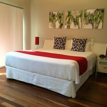 Chaucer Palms Boutique Bed & Breakfast - Redcliffe Tourism 6