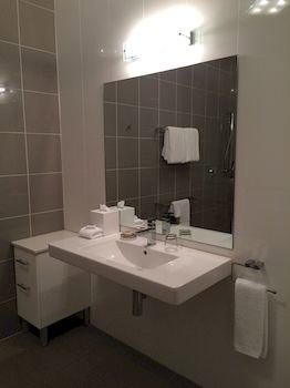 Chaucer Palms Boutique Bed & Breakfast - Redcliffe Tourism 13