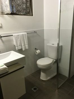 Avoca Beach Hotel & Resort - Redcliffe Tourism 4