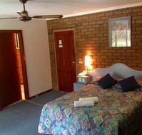 Tooleybuc Motel - Redcliffe Tourism