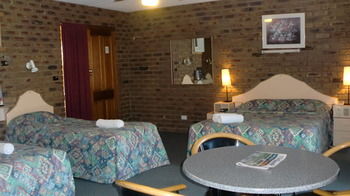 Tooleybuc Motel - Redcliffe Tourism 10