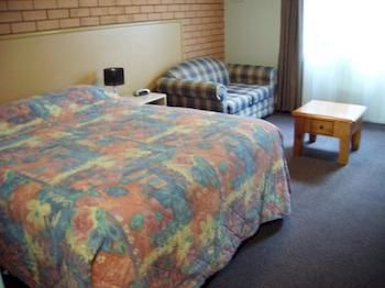 Centabrook Motor Inn - Redcliffe Tourism 5