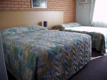 Centabrook Motor Inn - Redcliffe Tourism 6