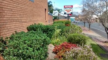 Centabrook Motor Inn - Redcliffe Tourism 20