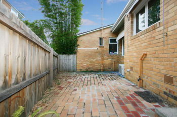 Lisson Holiday Rental - Redcliffe Tourism 1
