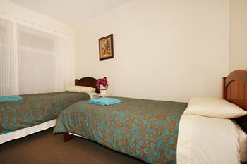 Lisson Holiday Rental - Redcliffe Tourism 4