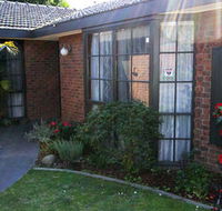 Hawthorn Holiday House - Redcliffe Tourism