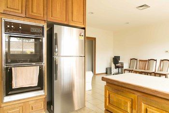 Hawthorn Holiday House - Redcliffe Tourism 6