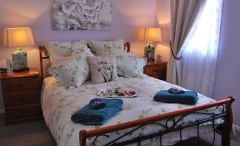Meurants Manor Bed And Breakfast - Redcliffe Tourism 9