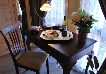 Meurants Manor Bed And Breakfast - Redcliffe Tourism 10