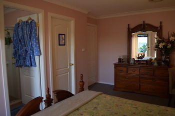 Meurants Manor Bed And Breakfast - Redcliffe Tourism 23