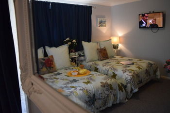 Meurants Manor Bed And Breakfast - Redcliffe Tourism 28