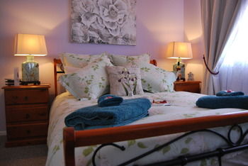 Meurants Manor Bed And Breakfast - Redcliffe Tourism 41
