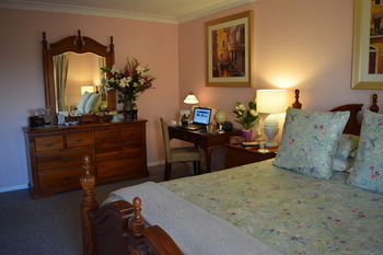 Meurants Manor Bed And Breakfast - Redcliffe Tourism 50