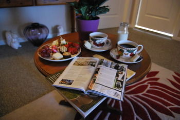 Meurants Manor Bed And Breakfast - Redcliffe Tourism 58
