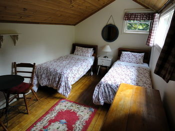 Stones Throw Cottage Bed & Breakfast - Redcliffe Tourism 7