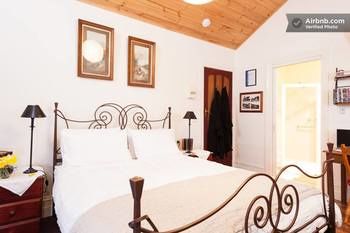 Stones Throw Cottage Bed & Breakfast - Redcliffe Tourism 15