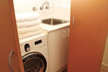 Apartment2c - Old Hat Factory - Redcliffe Tourism 6