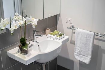 Apartment2c - Highline - Redcliffe Tourism 3