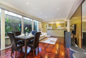 Apartment2c - Tribeca - Redcliffe Tourism 14