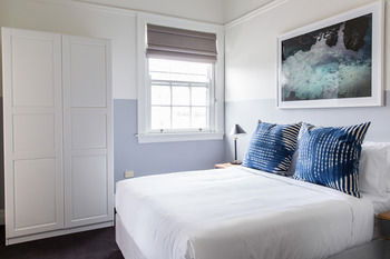 Bridgeview Hotel - Redcliffe Tourism 21