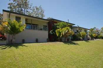 Moonee Beach Executive Retreat - Redcliffe Tourism 14
