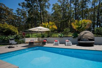Moonee Beach Executive Retreat - Redcliffe Tourism 28