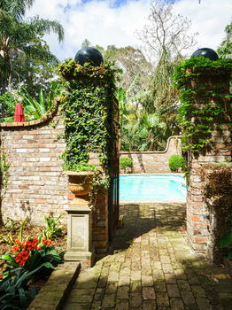 The Regents Park - Redcliffe Tourism 46