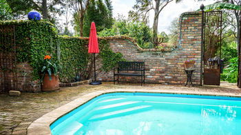 The Regents Park - Redcliffe Tourism 47
