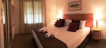 Villa Christian At Cypress Lakes Resort - Redcliffe Tourism 7