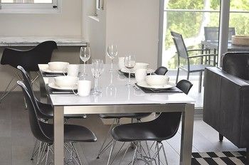 Cremorne 2 Win Furnished Apartment - Redcliffe Tourism 8