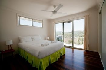 Emerald Views - Redcliffe Tourism 5