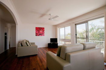 Emerald Views - Redcliffe Tourism 12