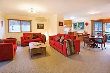 Annie's Escape In Warburton - Redcliffe Tourism 3