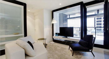Corporate Keys- Lilli Apartments - Redcliffe Tourism 7