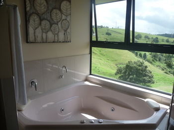 Bald Knob QLD Redcliffe Tourism