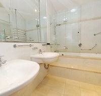 Neutral Bay 46 Young Furnished Apartment - Redcliffe Tourism