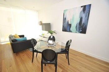 Neutral Bay 4 Young Furnished Apartment - Redcliffe Tourism 3