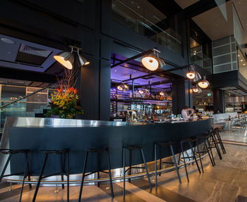 Pullman Sydney Airport - Redcliffe Tourism 1