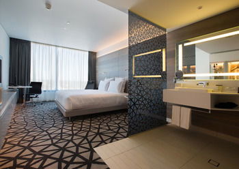 Pullman Sydney Airport - Redcliffe Tourism 18