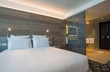 Pullman Sydney Airport - Redcliffe Tourism 20