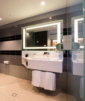 Pullman Sydney Airport - Redcliffe Tourism 27