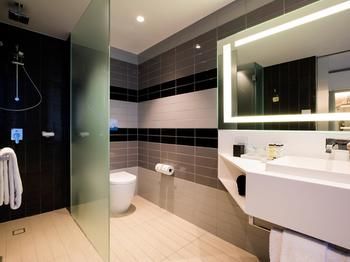 Pullman Sydney Airport - Redcliffe Tourism 49