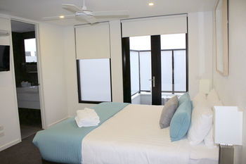 Windsor Townhouse Villa - Redcliffe Tourism 19