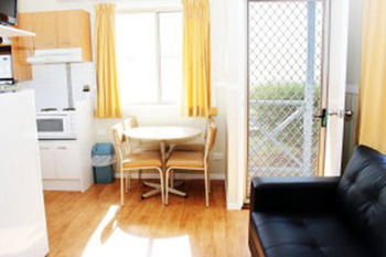 REDHEAD BEACH HOLIDAY PARK - Redcliffe Tourism 9